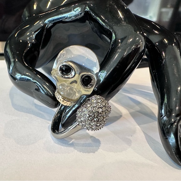 🆕 Alexis Bittar Skull Ring Swarovski Crystal Gun Metal Size 6.5 - Picture 3 of 8